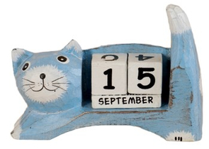 Благотворительный деревянный настольный календарь «Вечный», 13×4×10 см, «Кошка» (англ.яз.: месяцы)